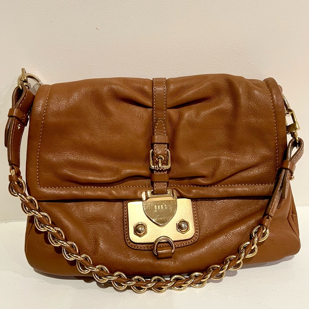 Daks Brown Leather Shoulder Bag with Gold Chain